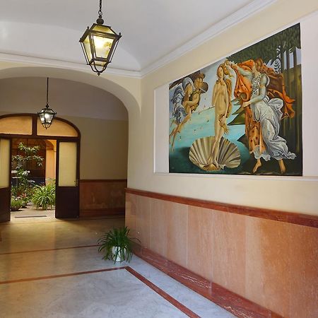 לינה וארוחת בוקר רומא Residenza Vespasiano מראה חיצוני תמונה