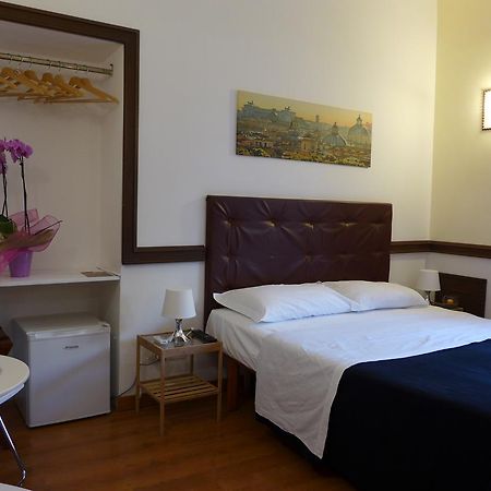 לינה וארוחת בוקר רומא Residenza Vespasiano מראה חיצוני תמונה