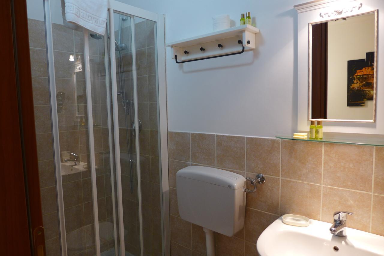 לינה וארוחת בוקר רומא Residenza Vespasiano מראה חיצוני תמונה